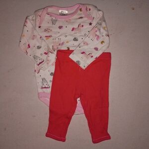 ‼️5 items for $8‼️Adorable Baby Outfit with Red Pants